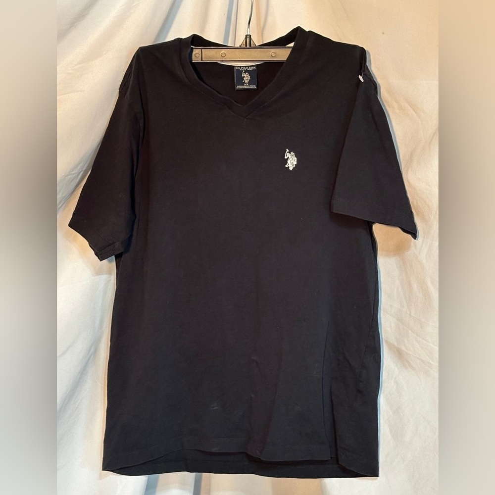 US POLO ASSN SOLID MEN’S V-NECK T-SHIRT